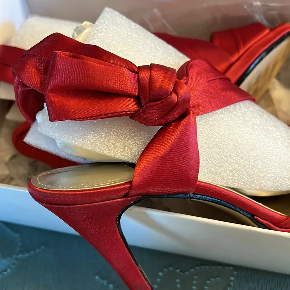Caparros Gorgeous Red Satin Party Sandals - Picture 5 of 8